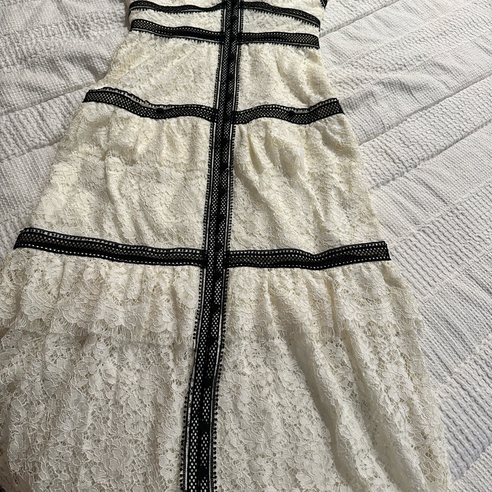Self Portrait tiered guipure lace trim white black dress NWT UK 14 US10 - Picture 7 of 12
